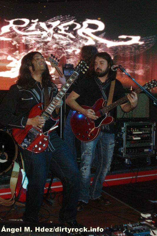Stone River en Madrid La Boite