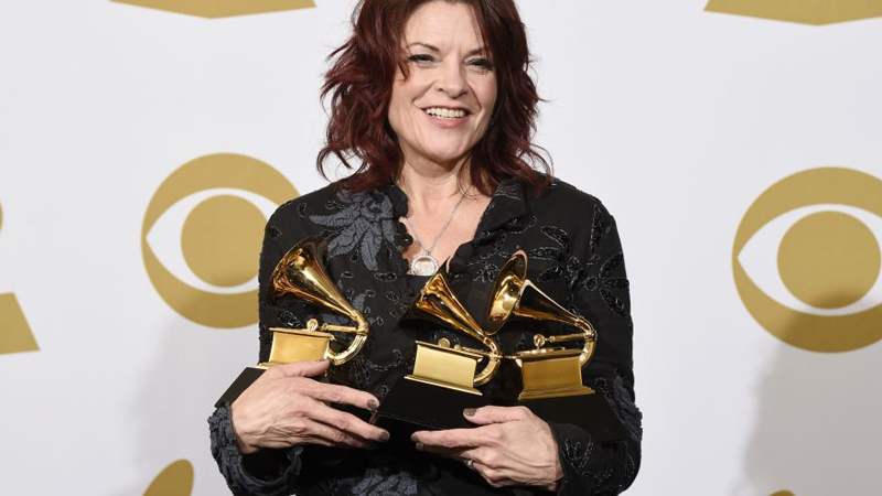 Rosanne Cash gana tres premios Grammy