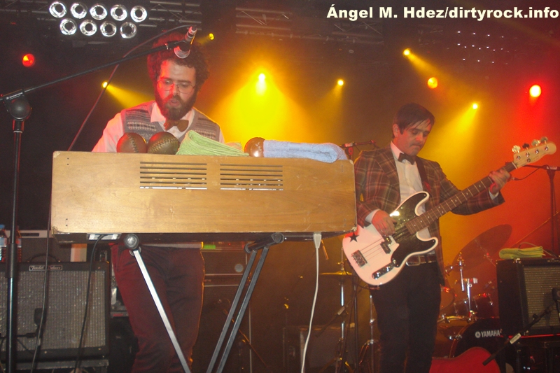 THE LIMBOOS 1.JPG