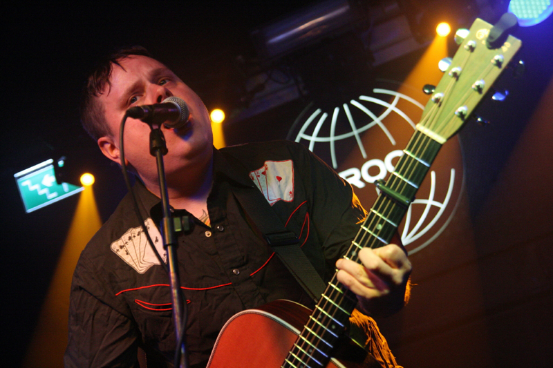 Austin Lucas presentó en Madrid Stay Reckless con Aaron Persinger de telonero sala Siroco.JPG