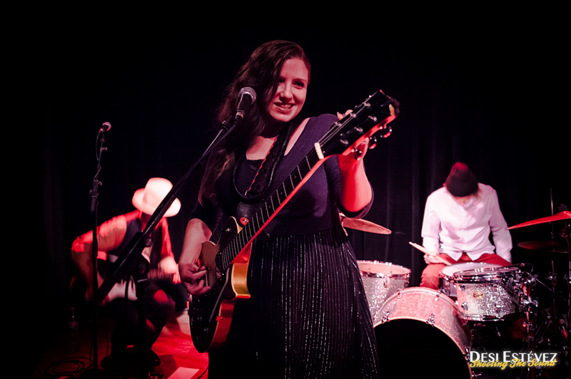 Jolie Holland Barcelona Guitar Fest 2015.jpg