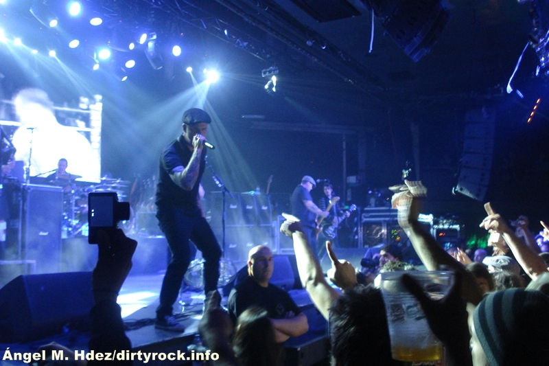 DROPKICK MURPHYS 4.JPG