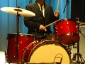 Deke Dickerson junto a Los Straitjackets Bilbao KAntzokia.jpg