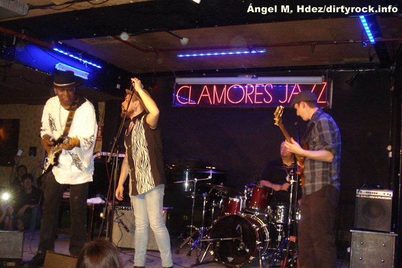 CARVIN JONES 13.JPG