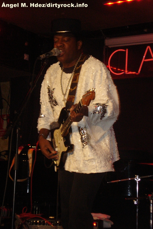 CARVIN JONES 2.JPG