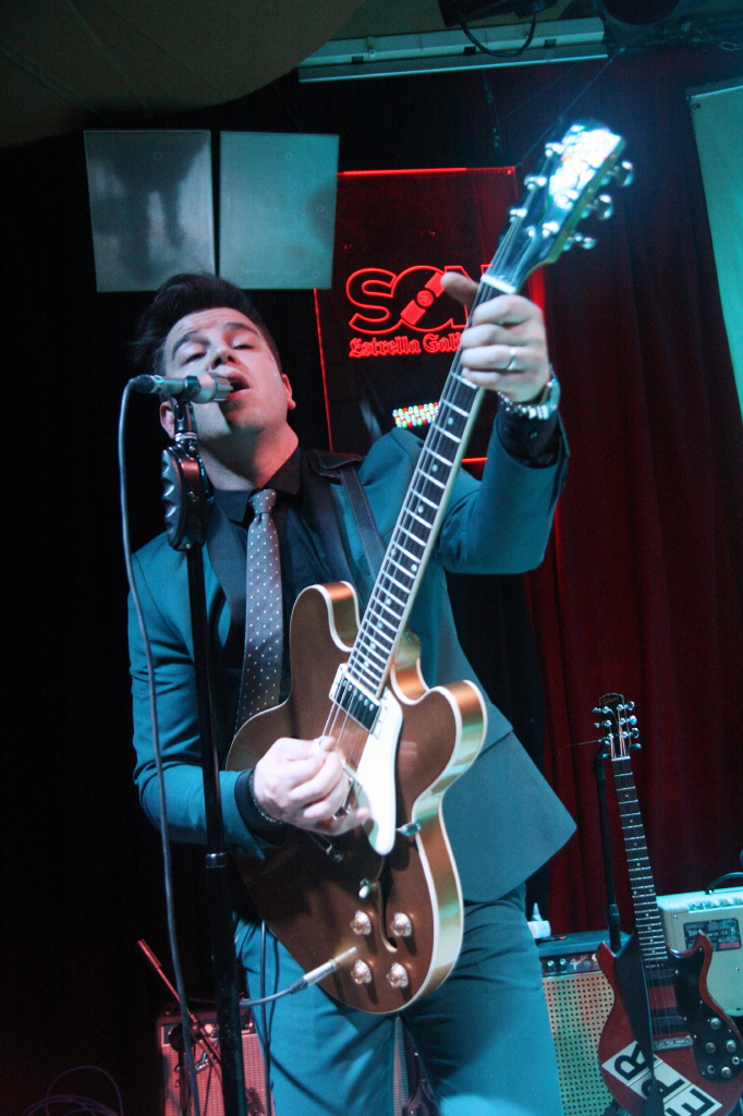 Eli Paper Boy Sala Sol Madrid 2015.JPG
