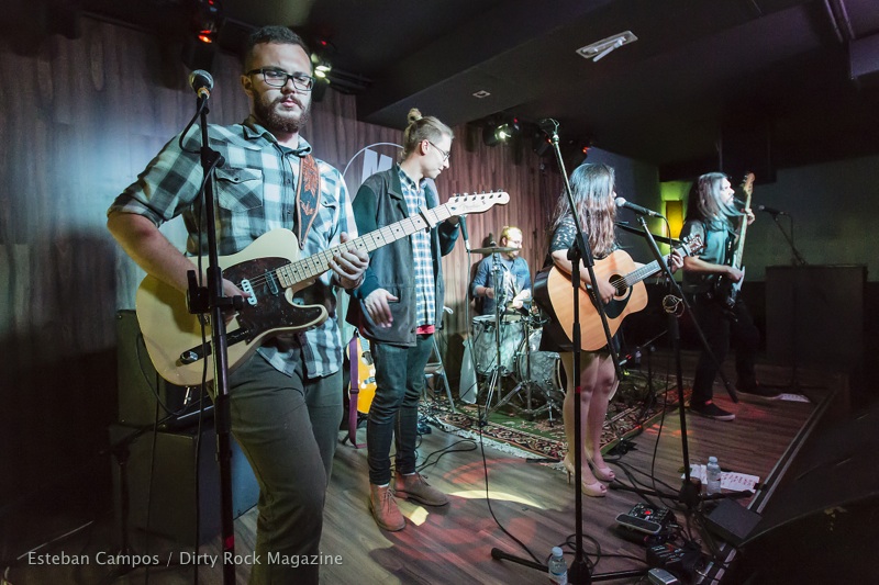 Chasing Birds @ Mojo Club