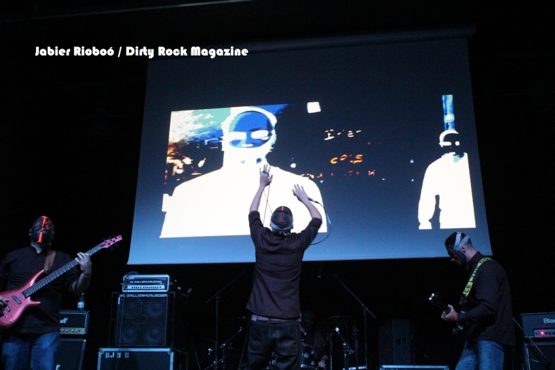 IMG_2998 IMG_2998