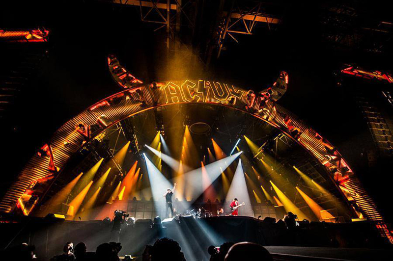 ACDC comienzan su gira europea Rock or Bust en Holanda 2015.jpg