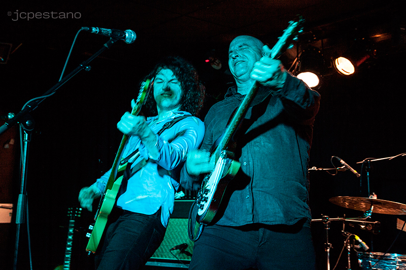 concierto serieb y paul collins en loco club