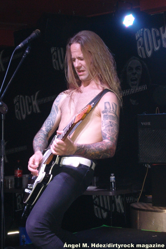 BONAFIDE ANGEL MANUEL HERNANDEZ MONTES DIRTYROCK 6.JPG