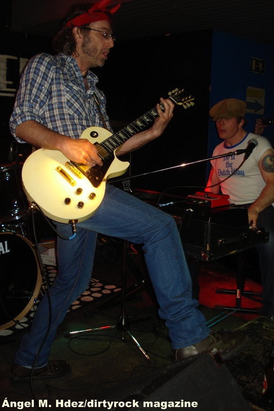THE MUGGS ANGEL MANUEL HERNANDEZ MONTES DIRTYROCK 11