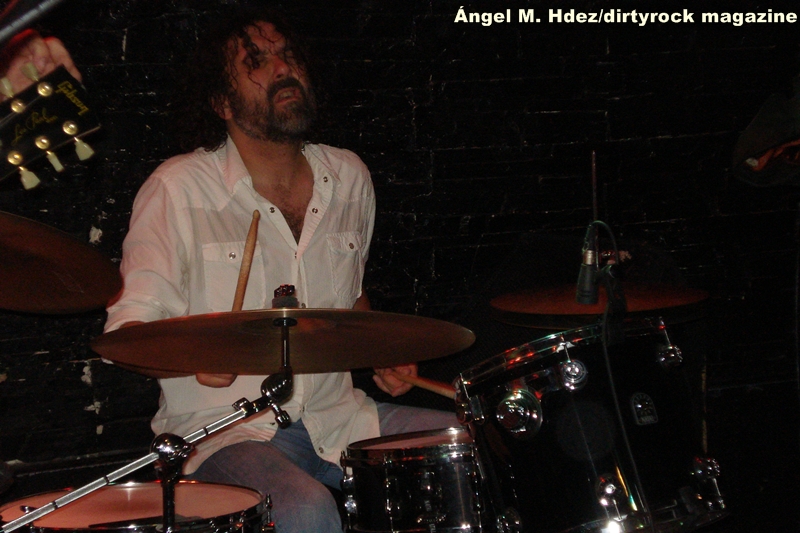 THE MUGGS ANGEL MANUEL HERNANDEZ MONTES DIRTYROCK 6