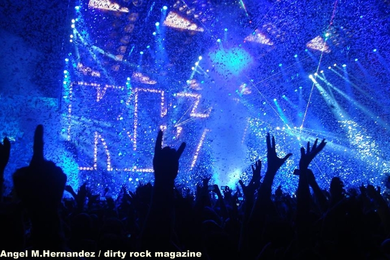 KISS ANGEL MANUEL HERNANDEZ MONTES DIRTY ROCK 12 KISS ANGEL MANUEL HERNANDEZ MONTES DIRTY ROCK 12