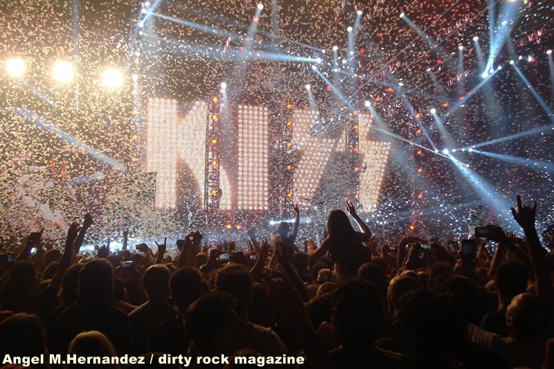 KISS ANGEL MANUEL HERNANDEZ MONTES DIRTY ROCK 14 KISS ANGEL MANUEL HERNANDEZ MONTES DIRTY ROCK 14