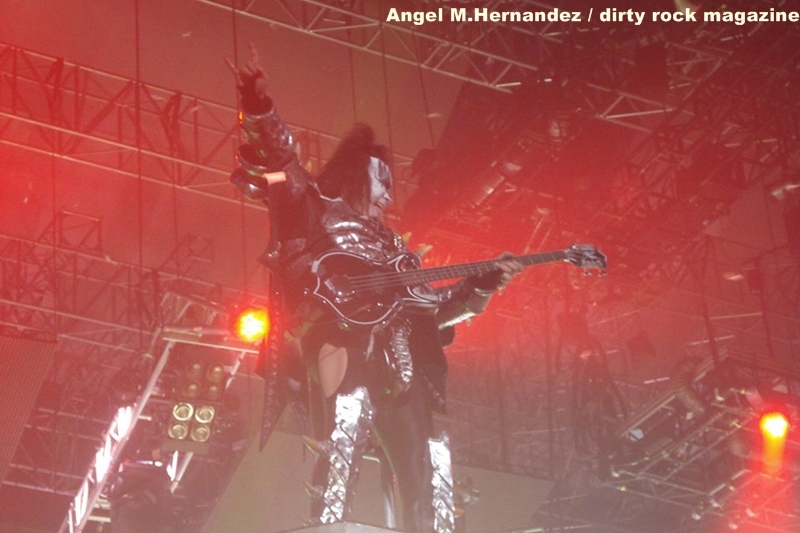 KISS ANGEL MANUEL HERNANDEZ MONTES DIRTY ROCK 15