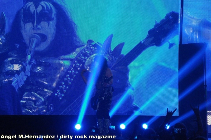 KISS ANGEL MANUEL HERNANDEZ MONTES DIRTY ROCK 7