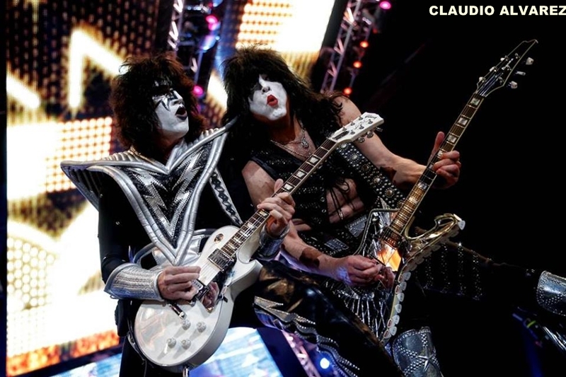 KISS CLAUDIO ALVAREZ 1 KISS CLAUDIO ALVAREZ 1