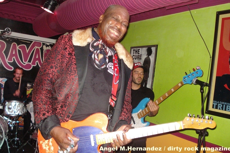 LORD BISHOP ROCKS ANGEL MANUEL HERNANDEZ MONTES 7