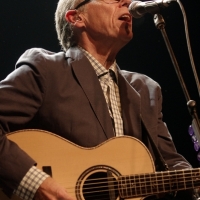 John Hiatt en el Kafe Antzokia Bilbao
