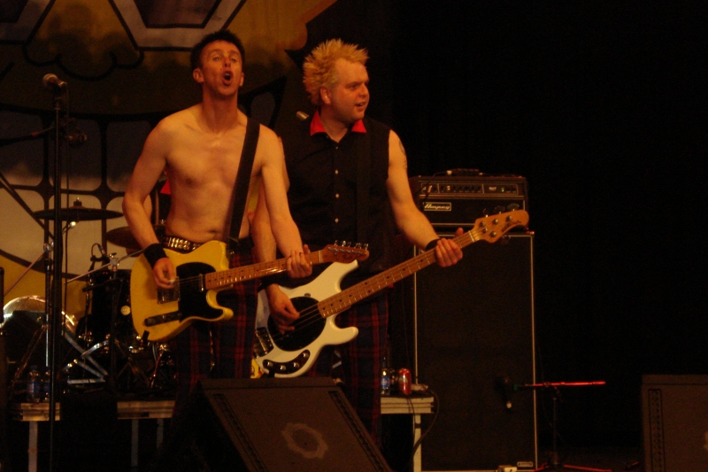 THE TOY DOLLS ANGEL MANUEL HERNANDEZ MONTES DIRTY ROCK 10