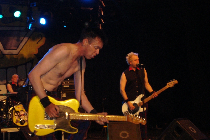 THE TOY DOLLS ANGEL MANUEL HERNANDEZ MONTES DIRTY ROCK 9