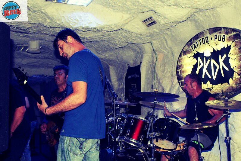 T'vhu, Los Hijos de la Gran Puta y Animal Kaos en el Pub Tattoo PKDK .18 T'vhu, Los Hijos de la Gran Puta y Animal Kaos en el Pub Tattoo PKDK .18