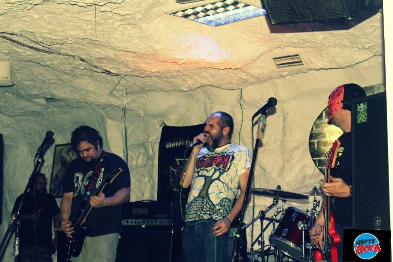 T'vhu, Los Hijos de la Gran Puta y Animal Kaos en el Pub Tattoo PKDK .8
