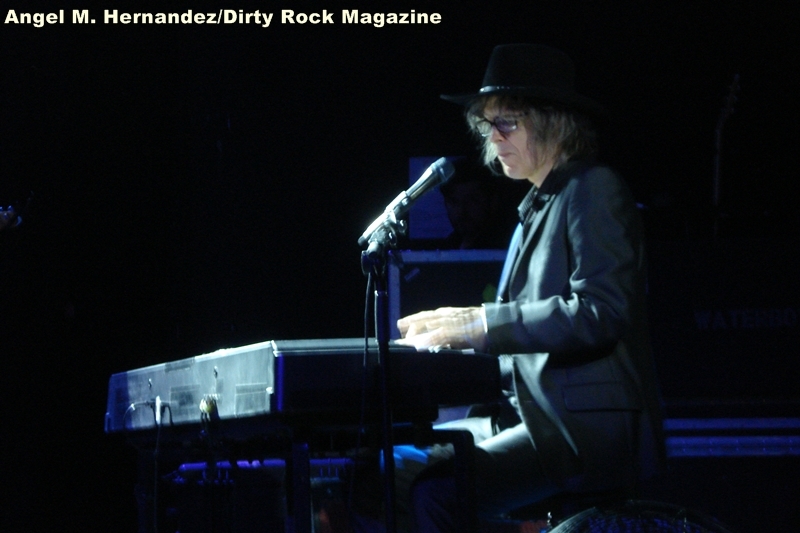 THE WATERBOYS ANGEL MANUEL HERNANDEZ MONTES DIRTYROCK 1