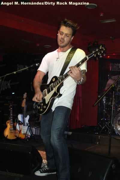 VIRGIL AND THE ACCELERATORS ANGEL MANUEL HERNANDEZ MONTES DIRTY ROCK 2