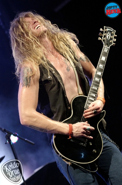 Jared James Nichols en Bilbao, Sala Santana 27