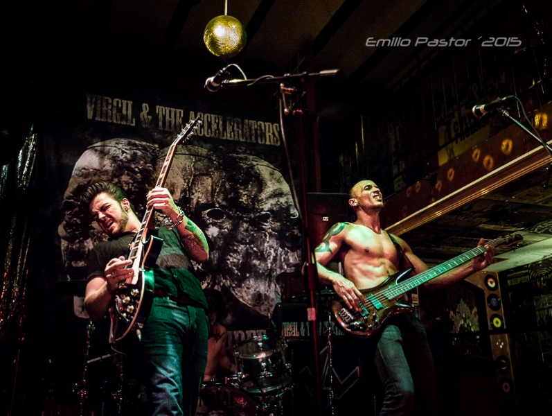 Virgil and The Accelerators en la Sala La Gramola Orihuela
