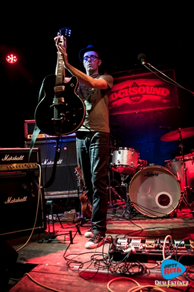 Caustic Roll Dave en concierto Barcelona 2015.3