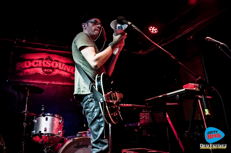 Caustic Roll Dave en concierto Barcelona 2015