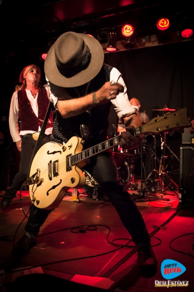 Spike & Tyla Barcelona 2015.12