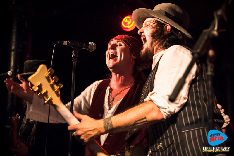 Spike & Tyla Barcelona 2015.6