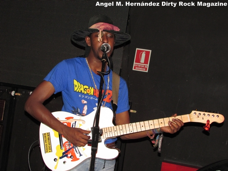 CEDRIC BURNSIDE 011