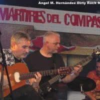 martires del compas 012