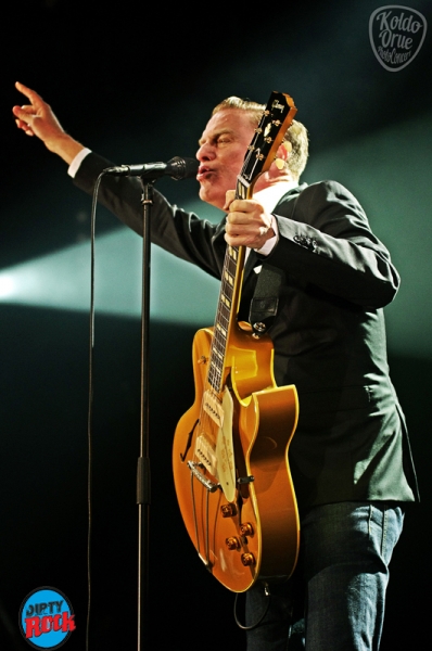 Bryan Adams presentó en el Bizkaia Arena de Bilbao su nuevo disco Get Up.2