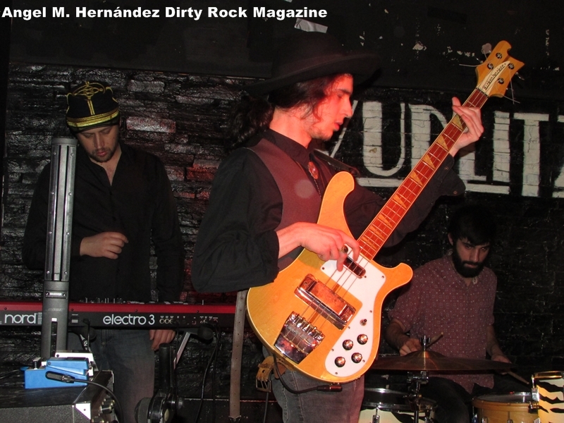 cheap wine dirty rock 7