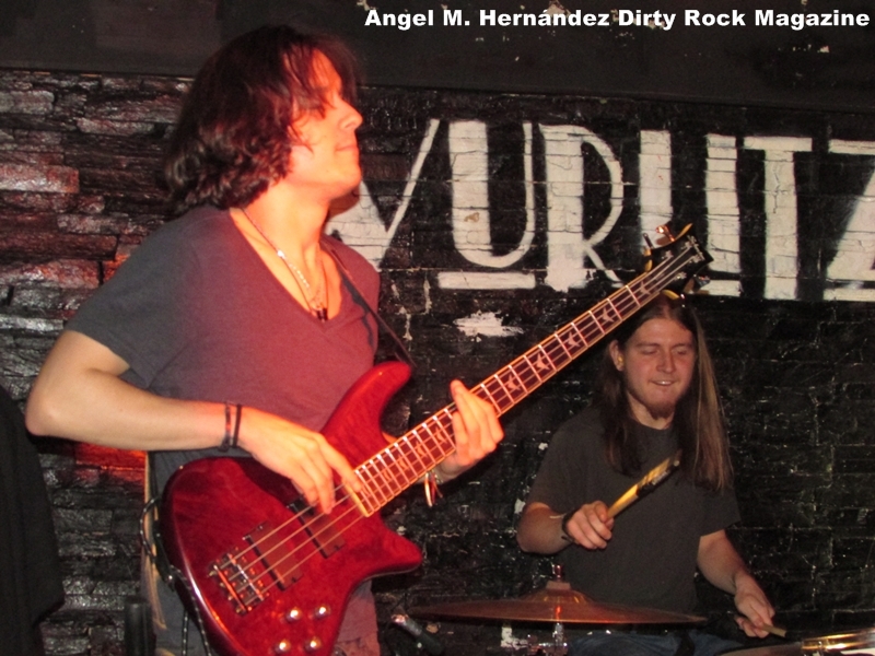 matuja dirty rock 3