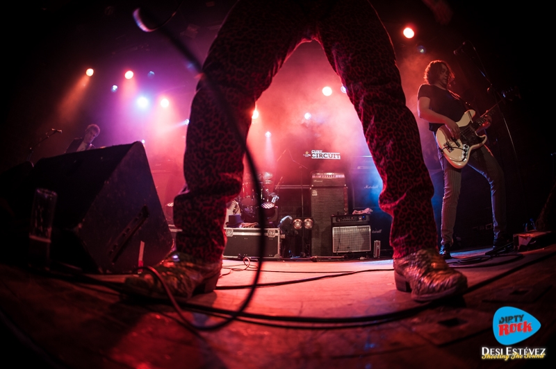 Schizophrenic Spacers Sala Bikini Curtcircuit.14