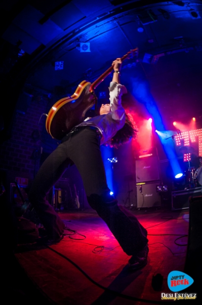 Seventy seven ‘77 en la sala Bikini Curtcircuit.19
