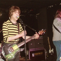 Flamin' Groovies muestran acción en su 50 aniversario.1