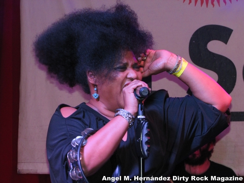 the bellrays 006