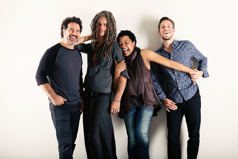 Lisa Fischer and Grand Baton en Vigo y Barcelona