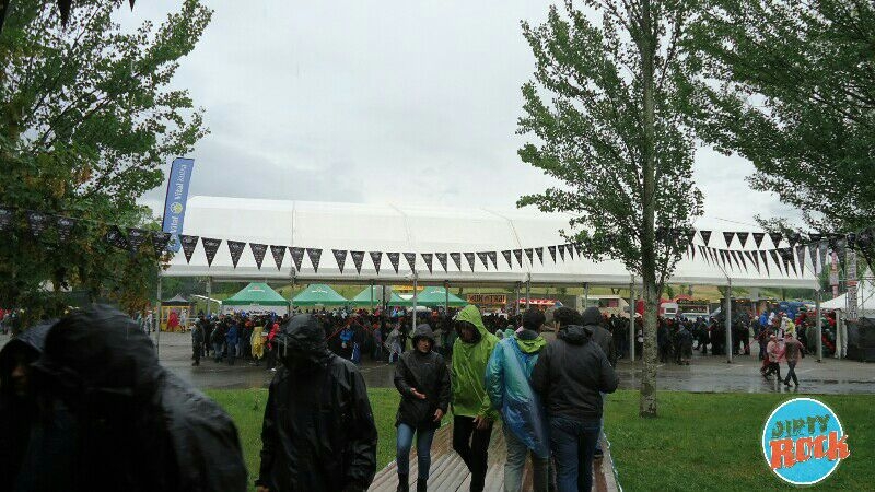 Azkena Rock lluvia 2016