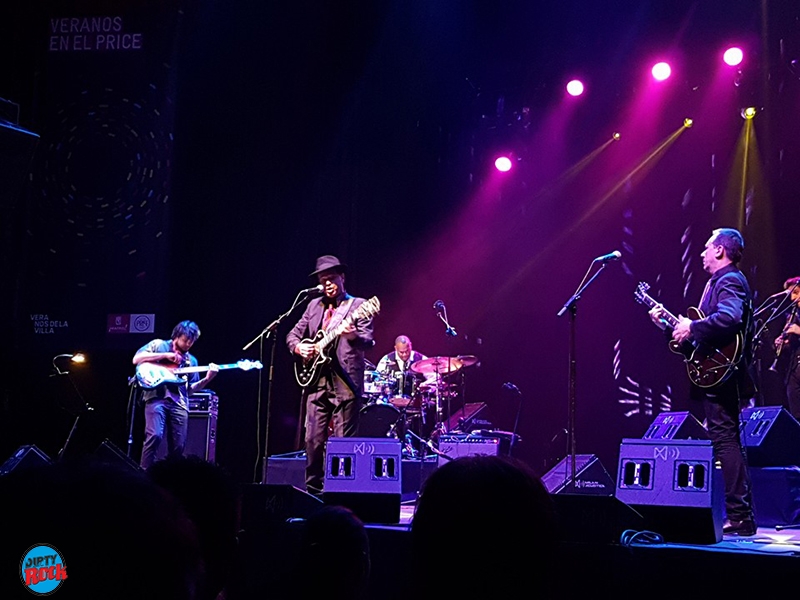 Juan Perro y su sexteto en el Teatro Circo Price de Madrid 2016.11