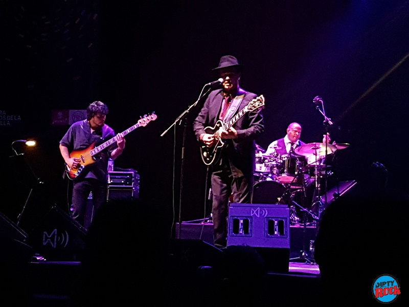 Juan Perro y su sexteto en el Teatro Circo Price de Madrid 2016.12