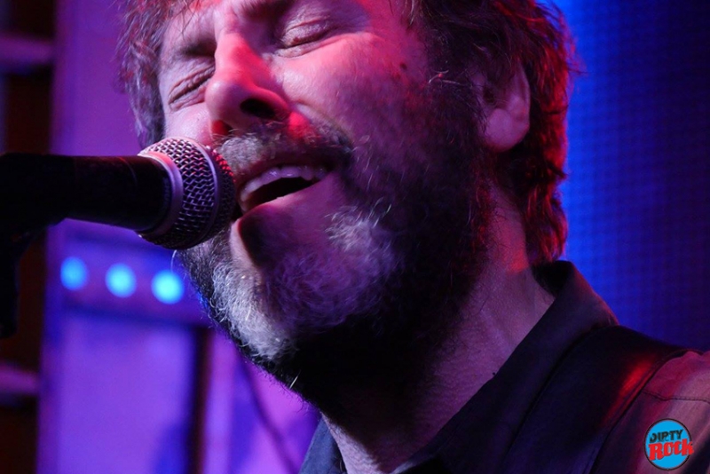 Peter Bruntnell presenta su nuevo disco Nos Da Comrade en Madrid.6